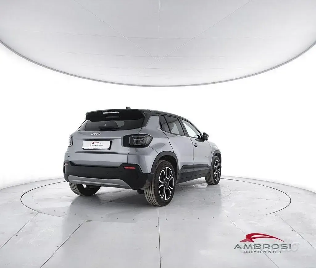 Usata Jeep Avenger EV 114 kW (156 CV) 2023 Grigio SUV