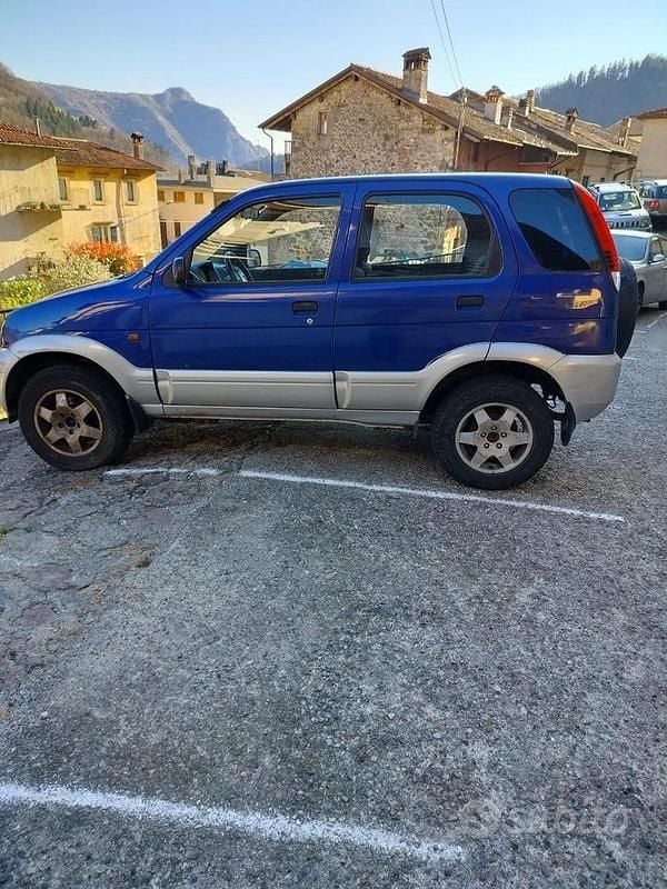 Usata Daihatsu Terios 86 CV (63 kW) 2005 Blu SUV