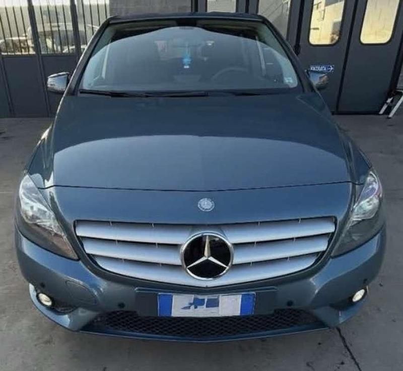 Usata Mercedes B160 Executive 90 CV (66 kW) 2014 Utilitaria