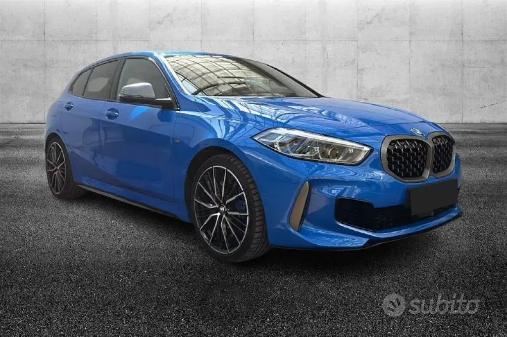 Usata BMW M135 306 CV (225 kW) 2021 Blu/azzurro Utilitaria