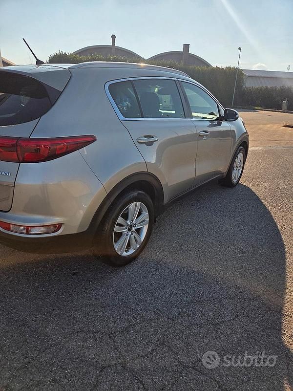 Usata Kia Sportage 115 CV (84 kW) 2017 Marrone SUV