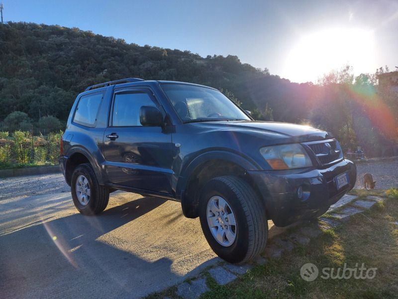 Blu Usata 2005 Mitsubishi Pajero SUV | 7000 € - Immagine 1/4