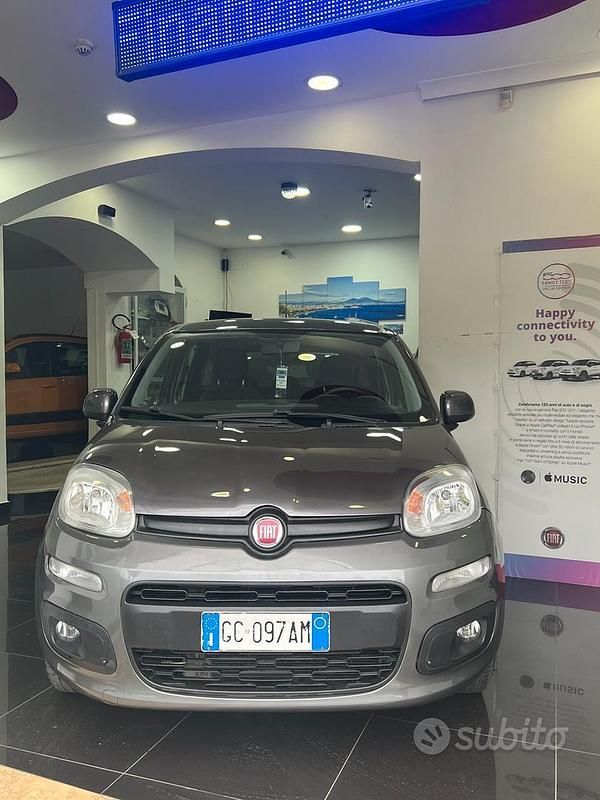 Usata Fiat Panda Lounge 69 CV (50 kW) 2019 Grigio Utilitaria