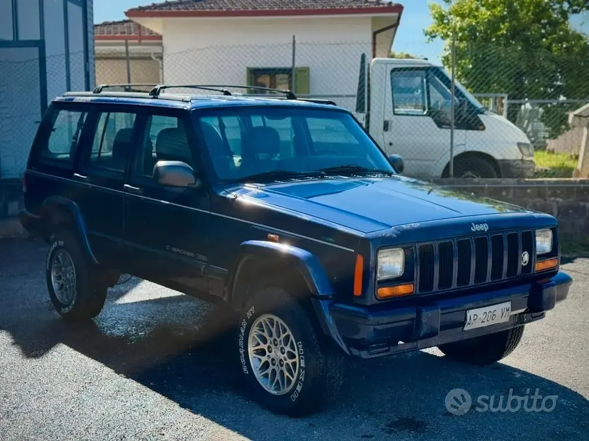 Occasion Jeep Cherokee Sport 116 ch (85 kW) 1997 Bleue SUV