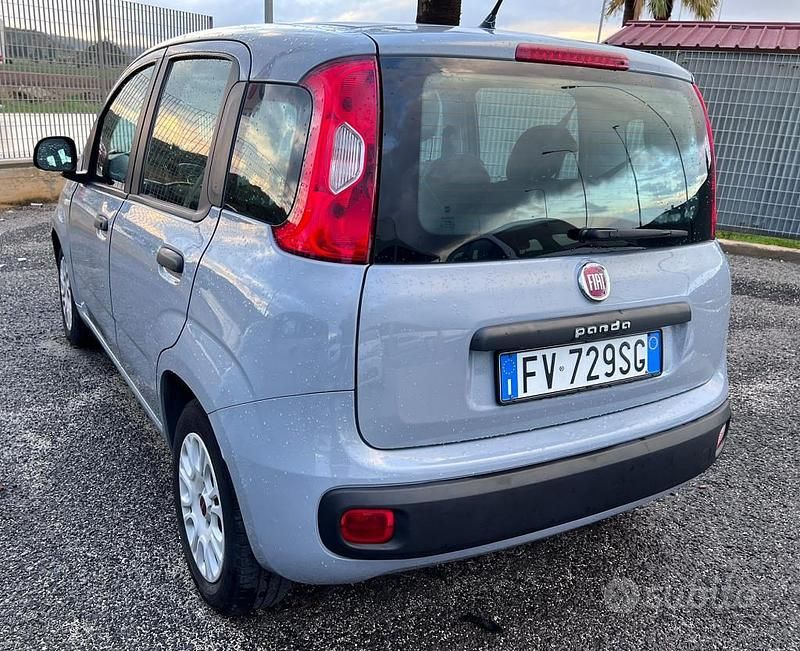 Usata Fiat Panda Lounge 69 CV (50 kW) 2019 Grigio Utilitaria