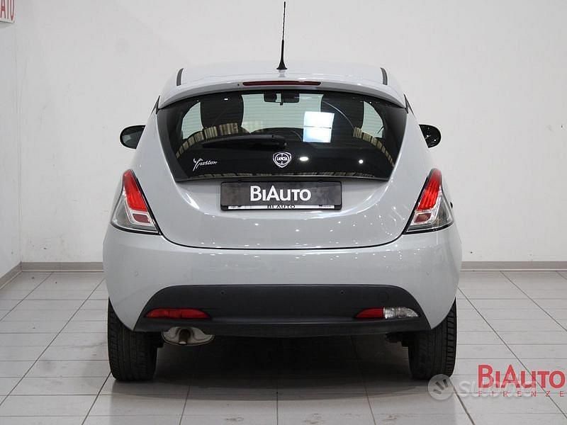 Usata Lancia Ypsilon 69 CV (50 kW) 2018 Utilitaria