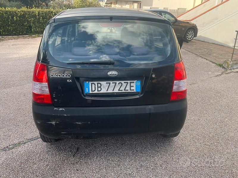 Usata Kia Picanto EX 65 CV (47 kW) 2006 Nero Utilitaria