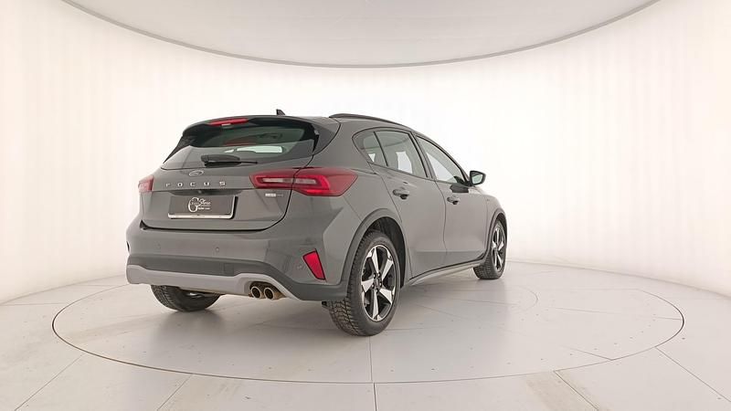 Usata Ford Focus Active 125 CV (91 kW) 2022 Grigio SUV