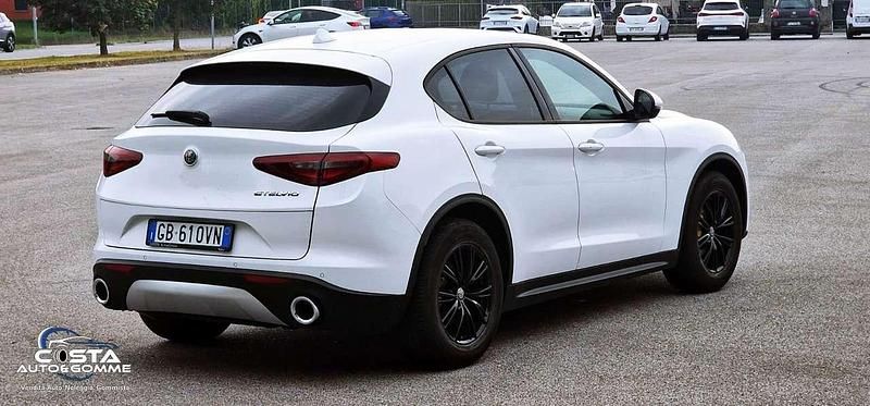 Usata Alfa Romeo Stelvio Super 160 CV (117 kW) 2020 Bianco SUV