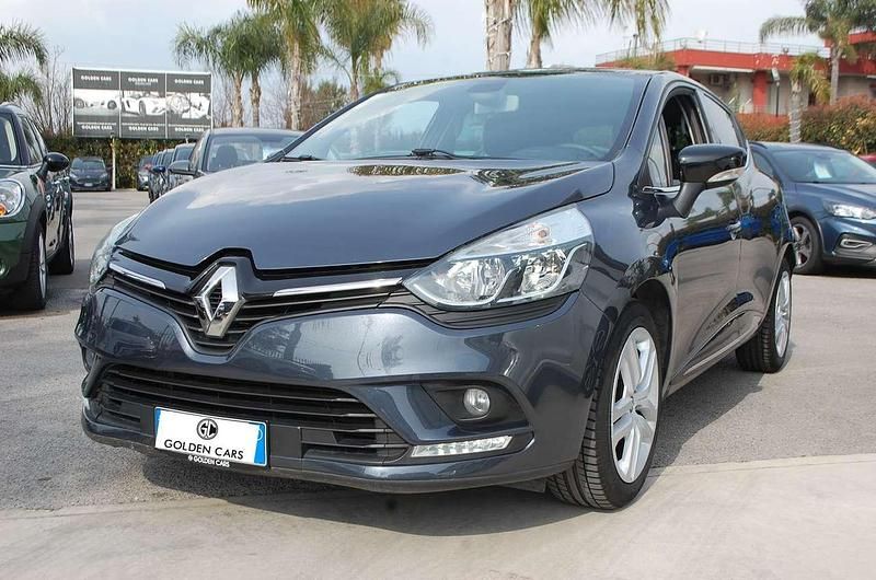 Usata Renault Clio IV 90 CV (66 kW) 2019 Grigio Berlina