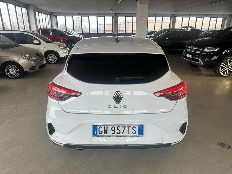 Usata Renault Clio V Techno 91 CV (66 kW) 2024 Bianco Berlina