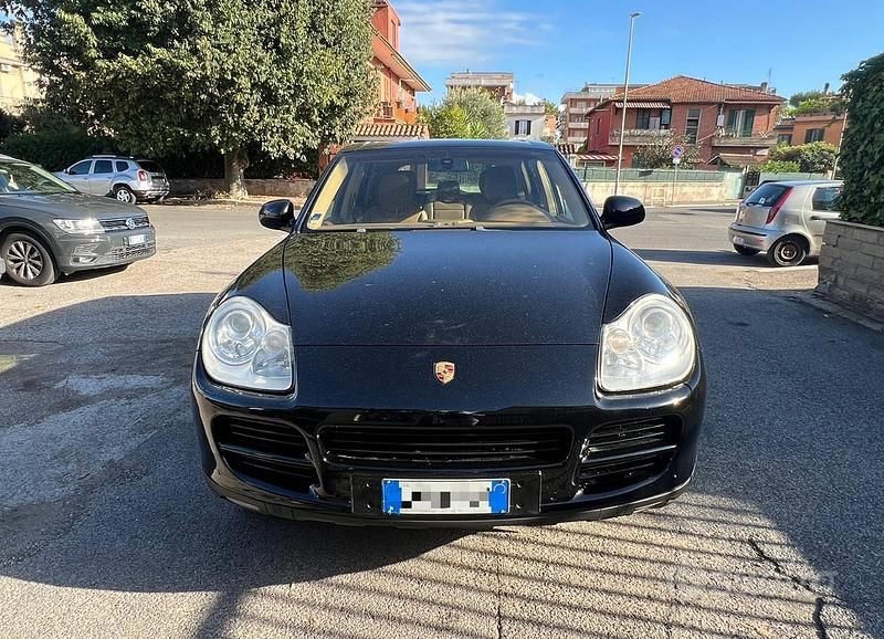 Nero Usata 2004 Porsche Cayenne SUV | 9500 € (Ottimo prezzo) - Immagine 1/4