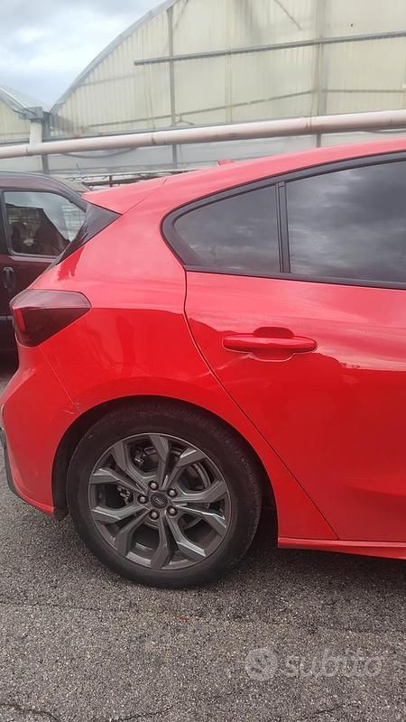 Usata Ford Focus 2023 Rosso Berlina