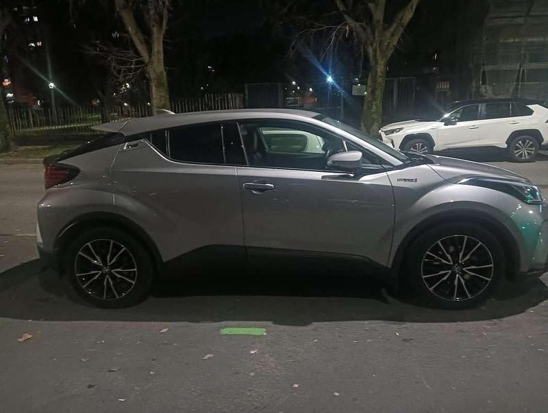 Usata 2020 Toyota C-HR Club SUV | 15.000 € (Buon prezzo) - Immagine 1/4
