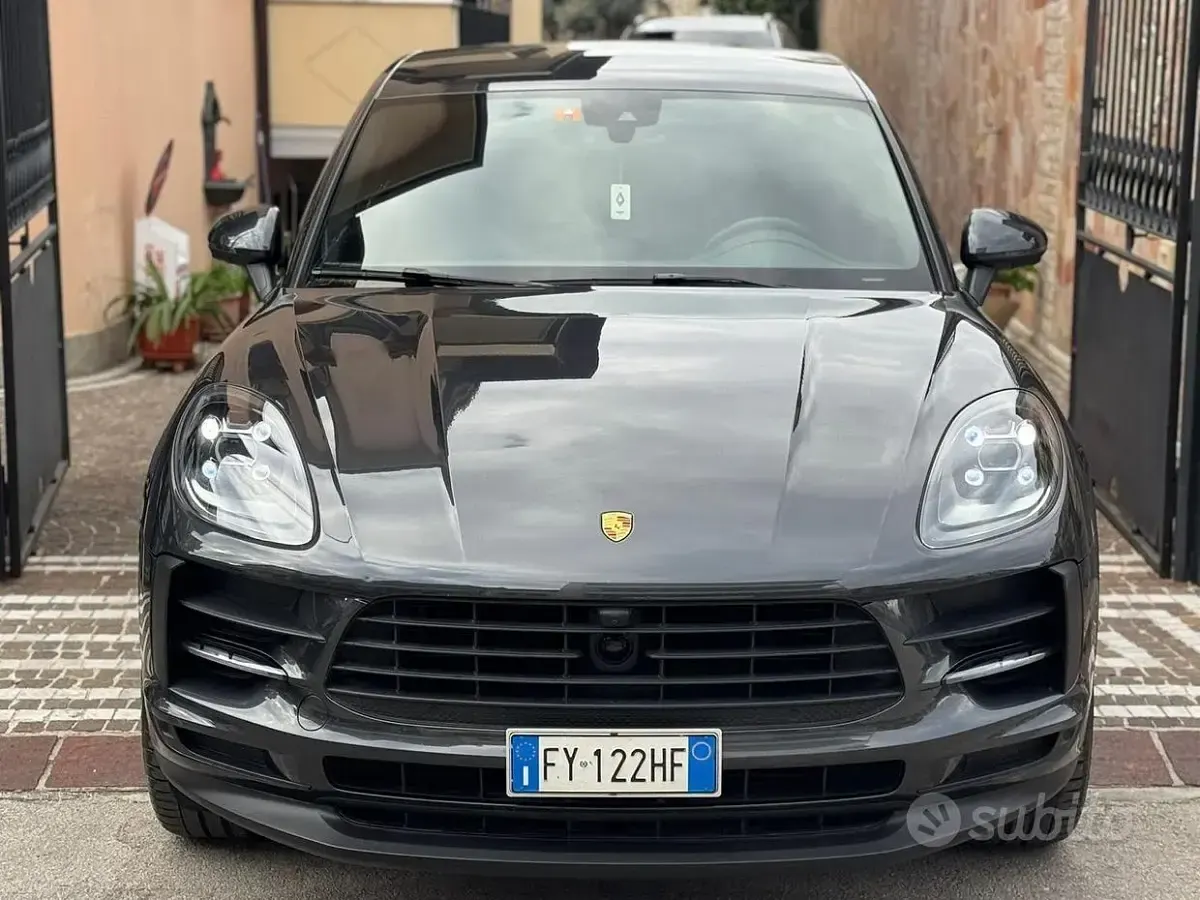 Usata Porsche Macan 245 CV (180 kW) 2019 Grigio SUV
