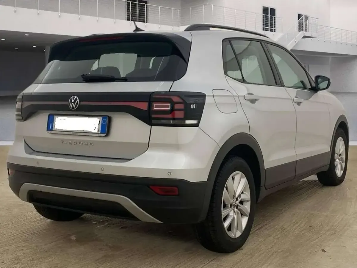 Usata VW T-Cross Style 95 CV (69 kW) 2022 Argento SUV
