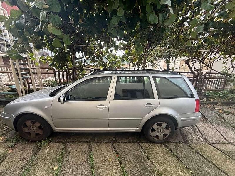Usata VW Bora Highline 105 CV (77 kW) 2000 Grigio Berlina