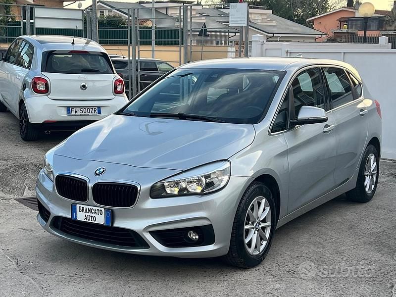 Usata BMW 218 Advantage 135 CV (99 kW) 2017 Grigio Monovolume