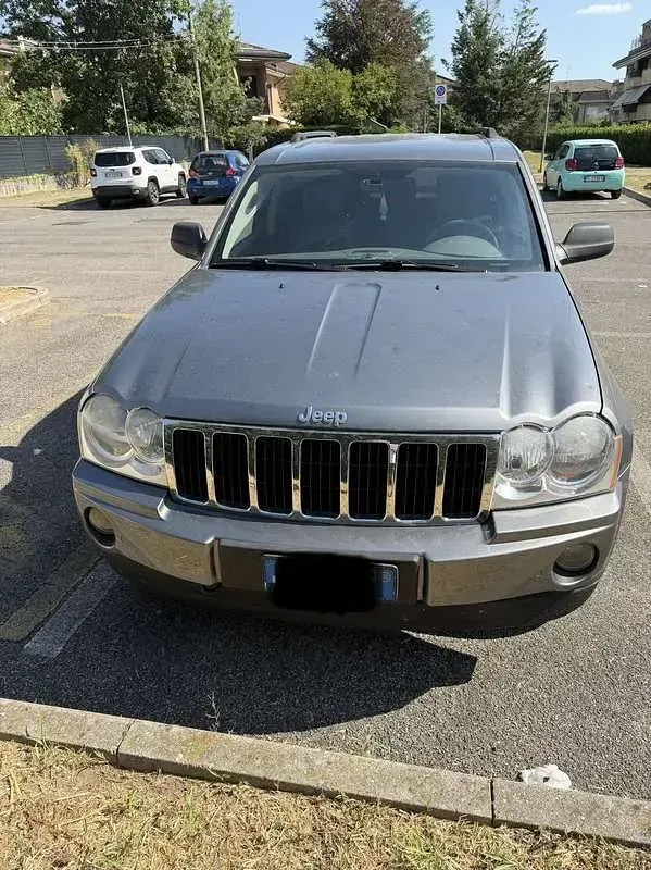 Usata Jeep Grand Cherokee Limited 218 CV (160 kW) 2008 Grigio SUV