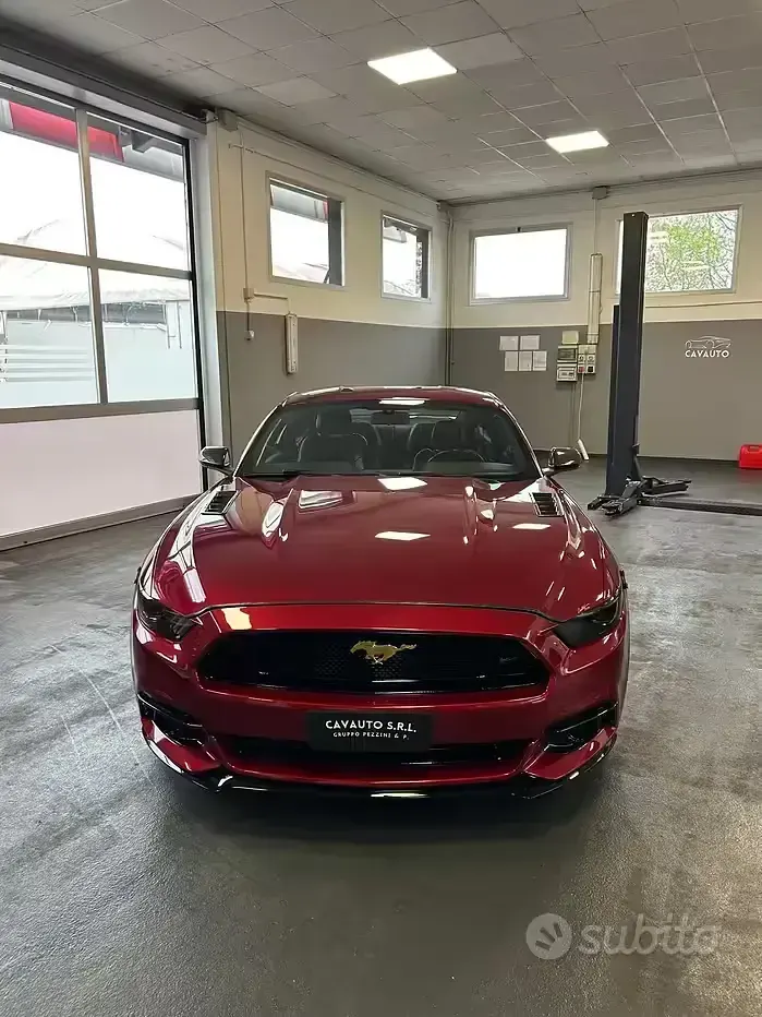 Usata Ford Mustang Fastback 290 CV (213 kW) 2019 Rosso Coupé
