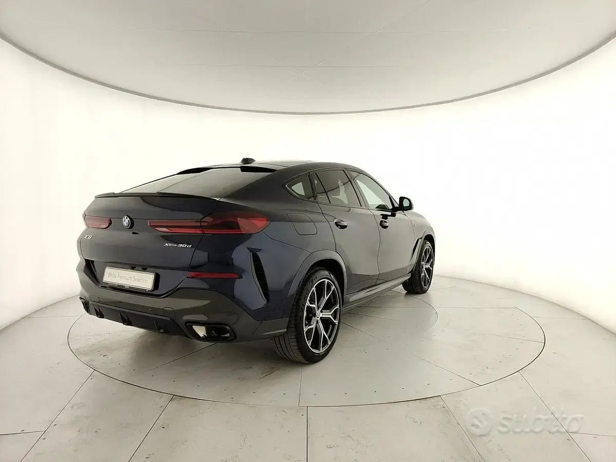 Usata BMW X6 M Sport 286 CV (210 kW) 2023 Bluazzurro SUV