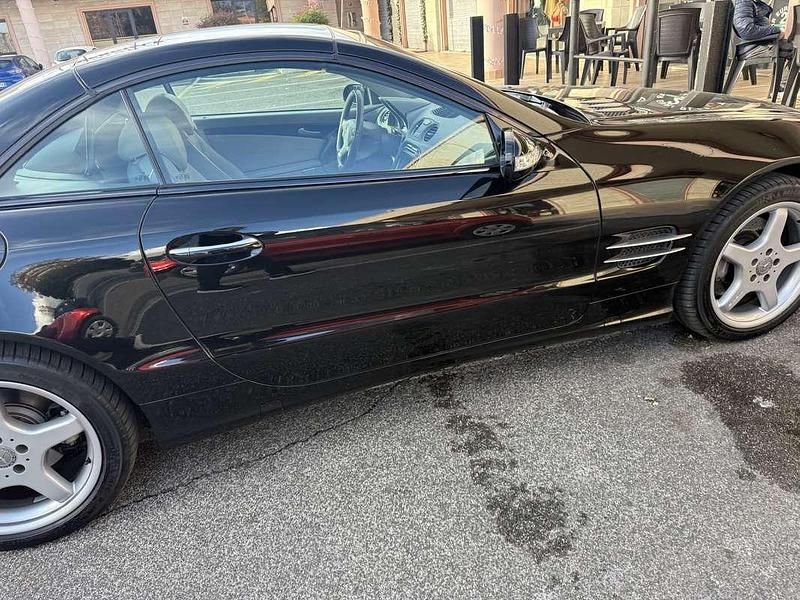 Usata Mercedes SL500 306 CV (225 kW) 2002 Nero Cabrio