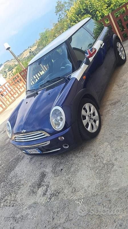 Usata Mini Cooper 116 CV (85 kW) 2005 Blu/azzurro Utilitaria