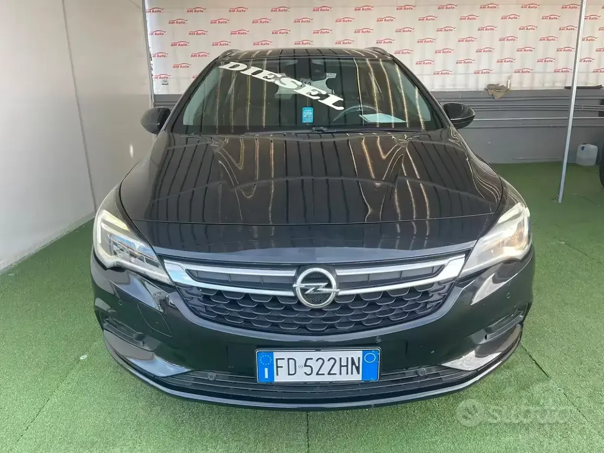 Usata Opel Astra 110 CV (80 kW) 2016 Nero Station wagon
