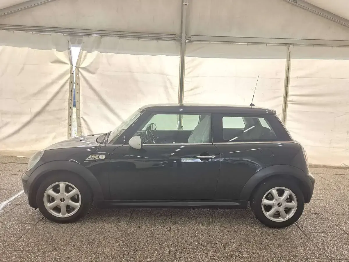 Usata Mini ONE 75 CV (55 kW) 2009 Nero Utilitaria