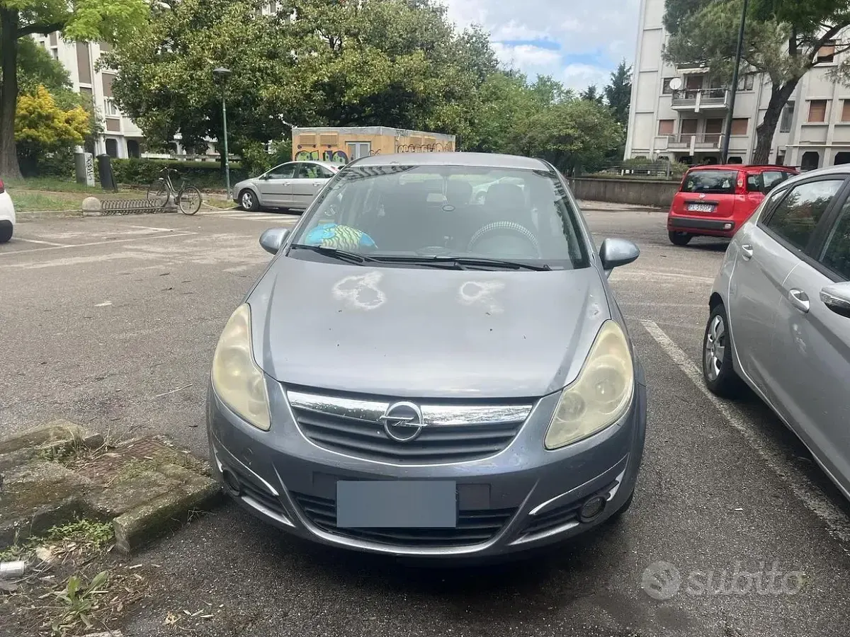 Occasion Opel Corsa 80 ch (58 kW) 2009 Gris Citadine