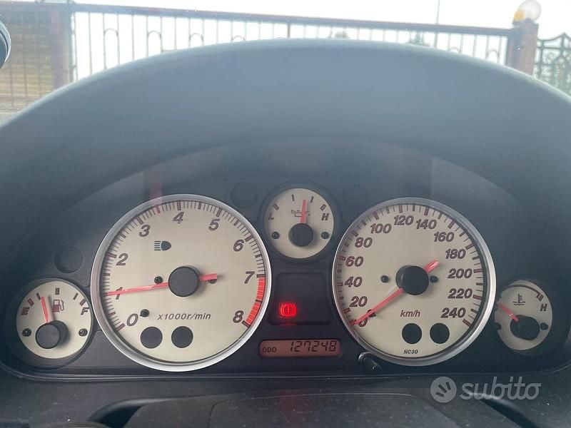 Usata Mazda MX5 110 CV (80 kW) 2004 Cabrio