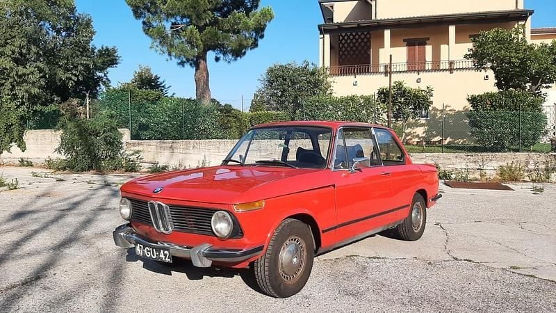 Usata BMW 1502 74 CV (54 kW) 1975 Rosso Berlina