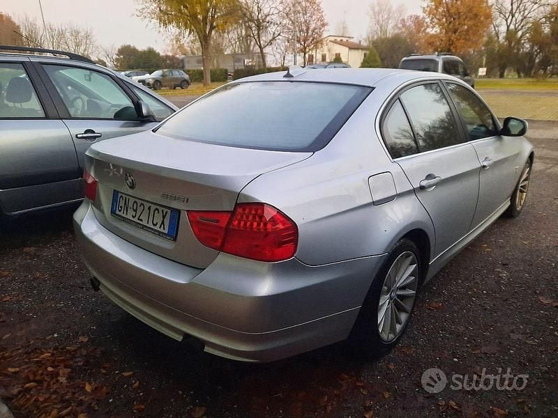 Begagnad BMW 335 2011 Sedan