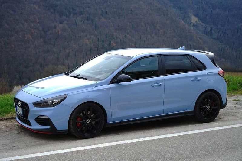 Usata Hyundai i30 N Performance 275 CV (202 kW) 2018 Blu Berlina