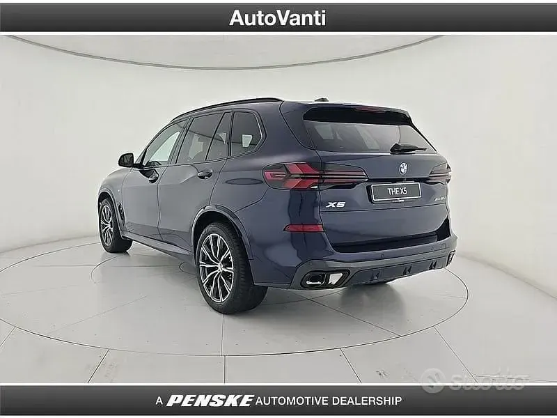 Nuova BMW X5 M Sport 286 CV (210 kW) 2026 Blu SUV