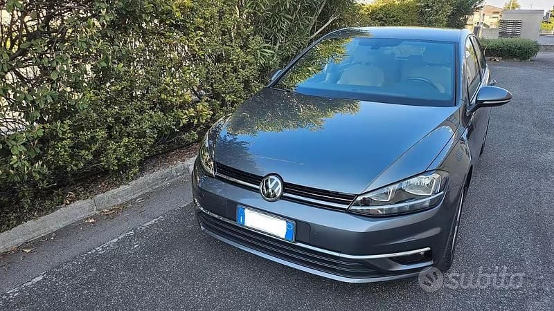 Usata VW Golf VII Highline 125 CV (91 kW) 2018 Grigio Berlina