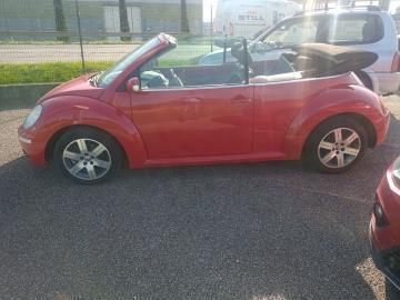 Usata VW New Beetle Cabriolet 105 CV (77 kW) 2007 N.d. Cabrio