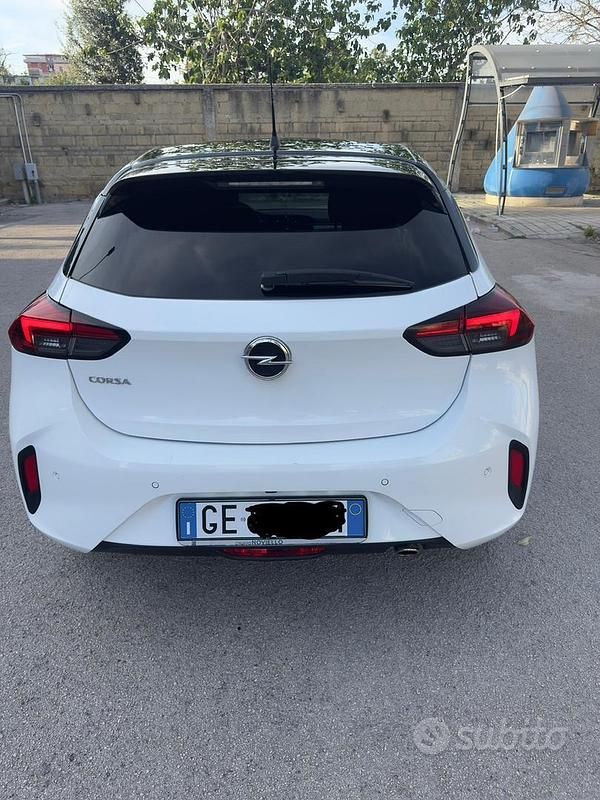 Usata Opel Corsa GS Line 102 CV (75 kW) 2021 Bianco Utilitaria