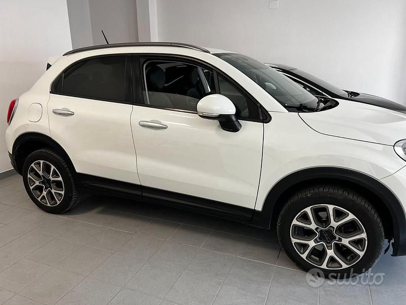 Usata Fiat 500X Cross 140 CV (102 kW) 2015 Bianco SUV