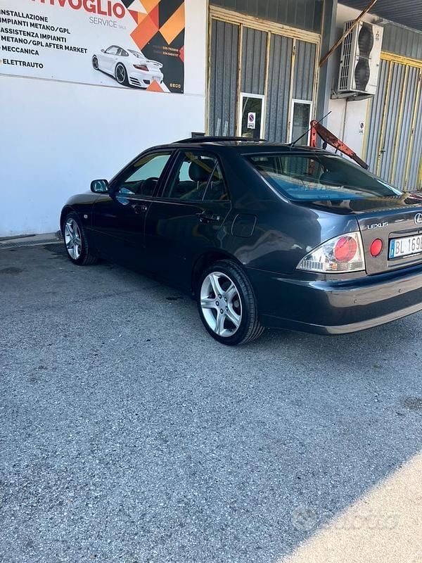 Usata Lexus IS200 2000 Berlina