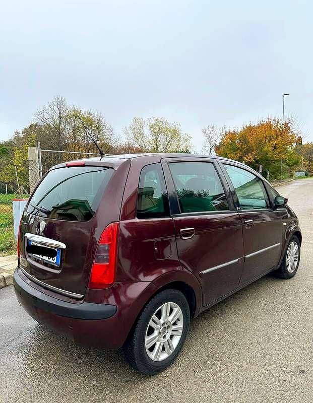 Usata Lancia Musa 77 CV (56 kW) 2007 Monovolume