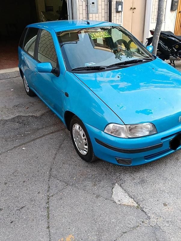 Usata Fiat Punto 1997 Blu Berlina
