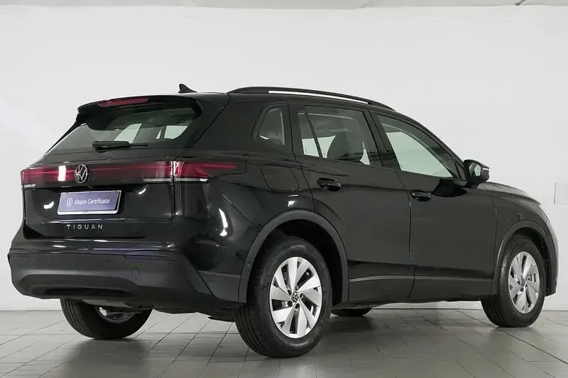 Usata VW Tiguan Life 150 CV (110 kW) 2025 Nero SUV