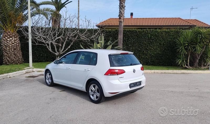 Usata VW Golf VII Trendline 90 CV (66 kW) 2015 Bianco Berlina