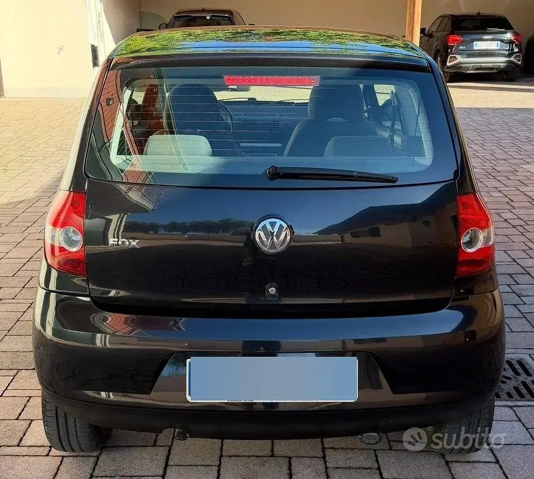 Usata VW Fox 54 CV (39 kW) 2005 Nero Utilitaria
