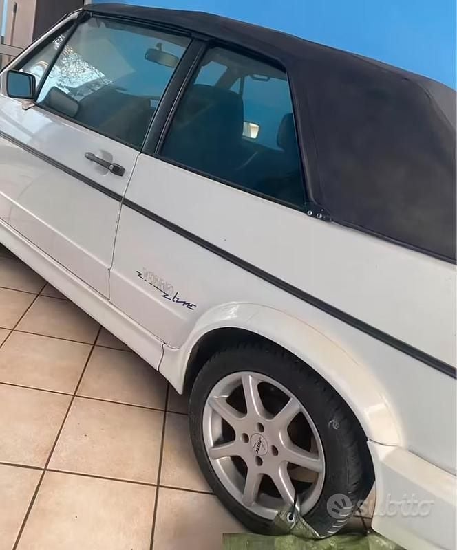 Usata VW Golf Cabriolet 73 CV (53 kW) 1992 Bianco Cabrio