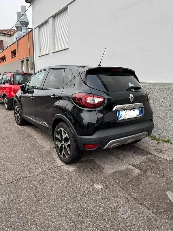 Usata Renault Captur 2018 Nero SUV