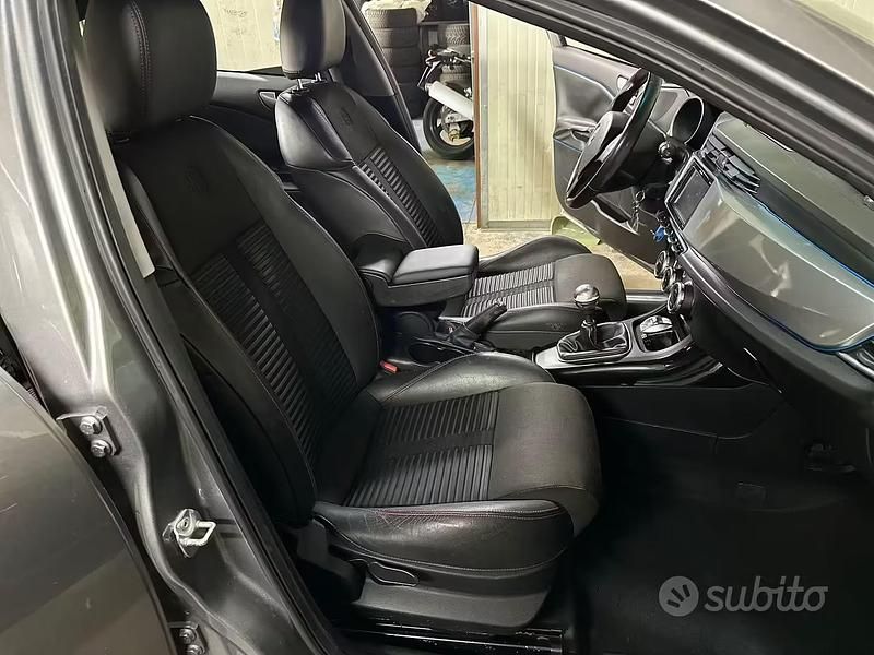 Brugt Alfa Romeo Giulietta Progression 105 HK (77 kW) 2011 Hatchback