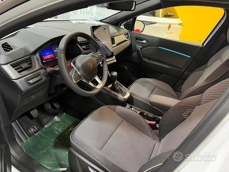 Nuova Renault Captur Techno 100 CV (73 kW) 2025 Bianco SUV