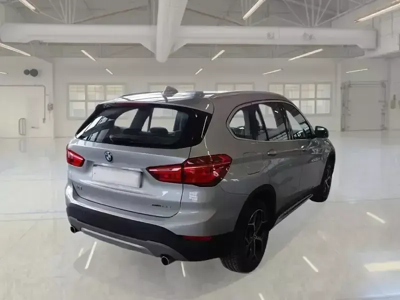 Usado BMW X1 xLine 150 CV (110 kW) 2018 Plateado SUV